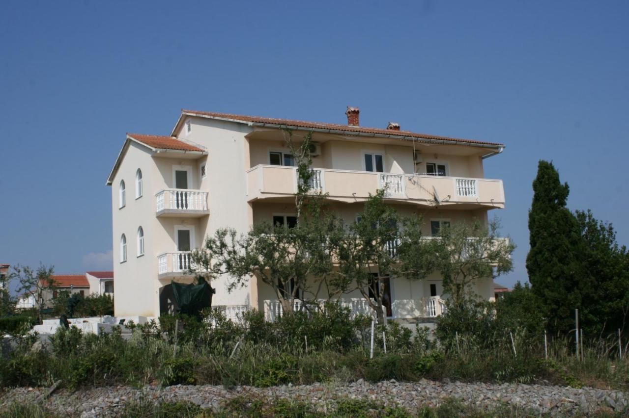 Apartment Apartments With A Parking Space Povljana, Pag - 229 *
